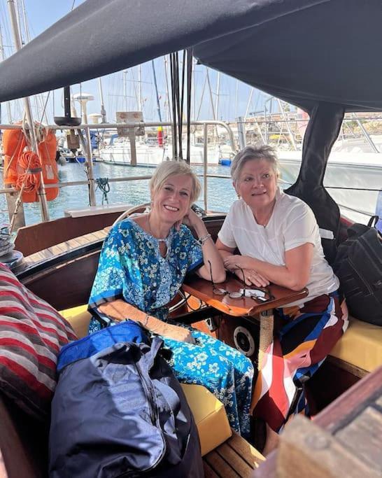The Captains Locker - 30Ft Yacht San Miguel de Abona Ngoại thất bức ảnh